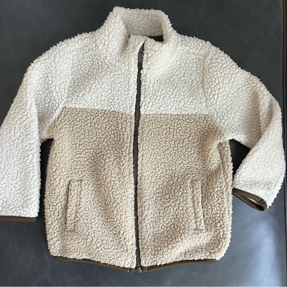 Lightweight curly fleece jacket